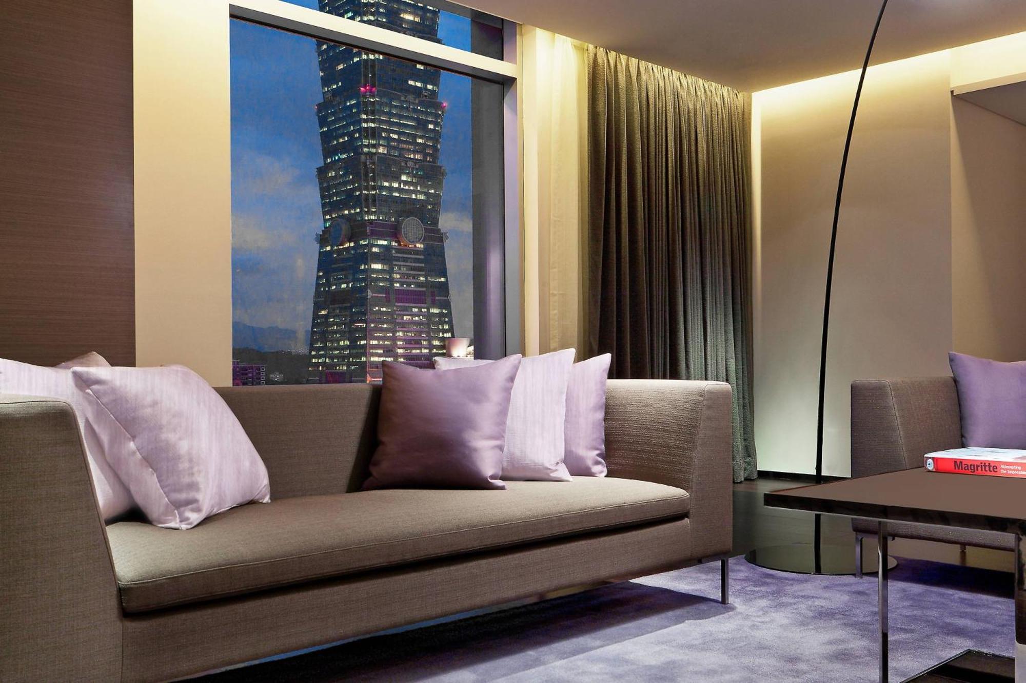 Le Meridien Taipei Exterior photo